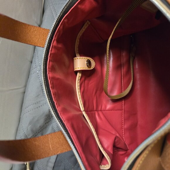 Dooney & Bourke Saddle Pebble Satchel – Chic Everyday Classic - Picture 8 of 9